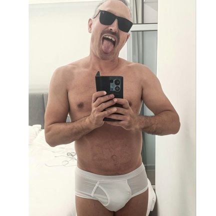 arride0's profile picture. Daddy
#russiaisaterroriststate