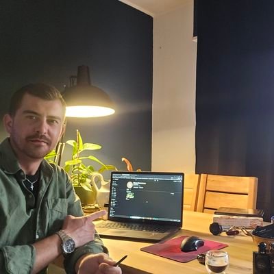 RzvFlvInc's profile picture. Your feelings are lying to you.
I have opinions and Wi-Fi.
I believe in dragons.