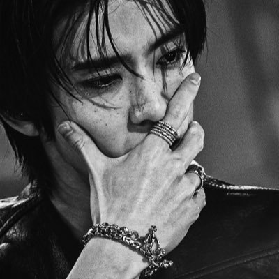 7Z2KR0S's profile picture. 𓆩☠︎︎ 𝐅𝐈𝐑𝐄 ☠︎︎𓆪 (𝐧.) , 𝐢𝐟 𝐲𝐨𝐮 𝐧𝐞𝐞𝐝 𝐦𝐞, 𝐢’𝐦 𝐚𝐥𝐰𝐚𝐲𝐬 𝐡𝐞𝐫𝐞 —