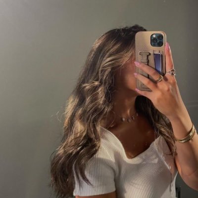 iiiqr_13's profile picture. 