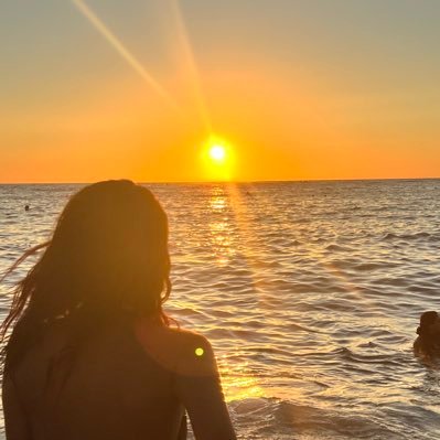 m0msfav's profile picture. 