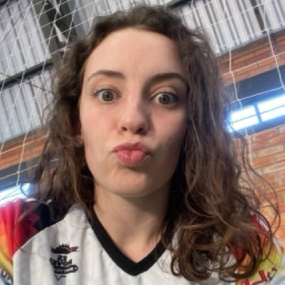 nellekss's profile picture. @Gremio é puro sentimento🇪🇪