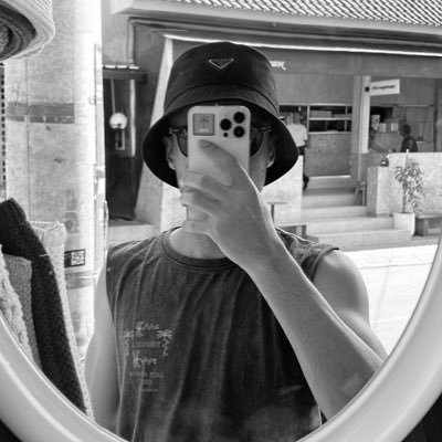 vlkei's profile picture. Don't talk about your problems in front of the wrong people