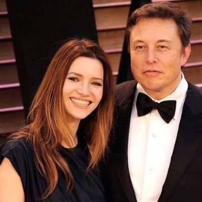 wifeofteslaxac's profile picture. 