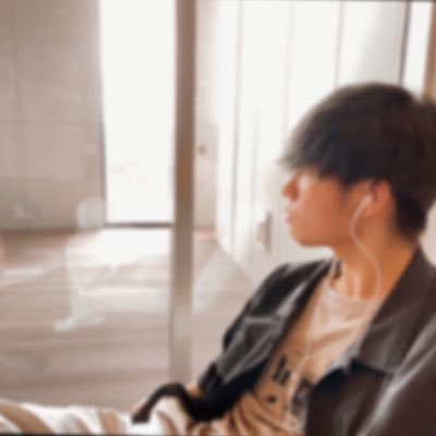 ToAy0121's profile picture. 2003 (22) ║ 小4からずっとB'z   @Bz_official