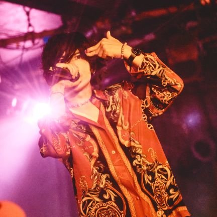 SLIE_'s profile picture. -Shigaki Shotaro-
無言フォローなどしてください🛀★音楽 →「Mozuis」のvocal  @mozuis_official
☆役者 → 映像制作チーム「playApart」https://t.co/IP7YDCOqao