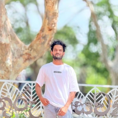 itz_roshanz's profile picture. Be the best version of yourself! 🤞Sri Lanka 🇱🇰 Adi ♡ Tara 👩🏼‍❤️‍👨🏼  for everything