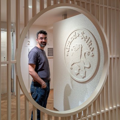 haggaie's profile picture. ד"ר לפסיכולוגיה פוליטית, מנחה הפודקאסטים "הספינר" ו"אסור להשוות".
PhD in Political Psychology, host of the (Hebrew) podcasts "The Spinner" and "No Comparisons"