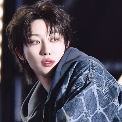 dbs01_yoan24's profile picture. #세븐틴 #디에잇 #준 #나윤서