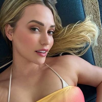 SandraEliz95813's profile picture. 