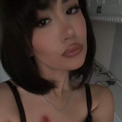 yuralriaa's profile picture. sarcastic psychotic