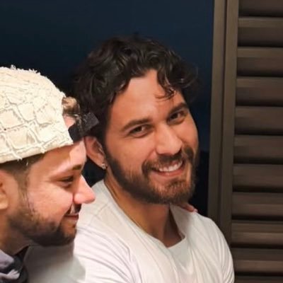 belongmioto's profile picture. não sei, algumas pessoas lembram de mim quando veem o gustavo mioto :)