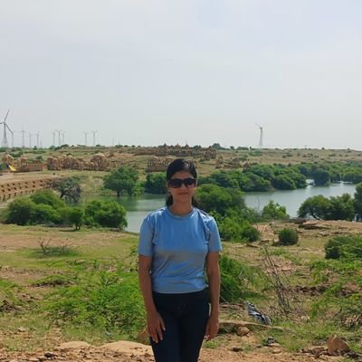 sakshiii_123's profile picture. उद्यमेन हि सिध्यन्ति कार्याणि न मनोरथैः