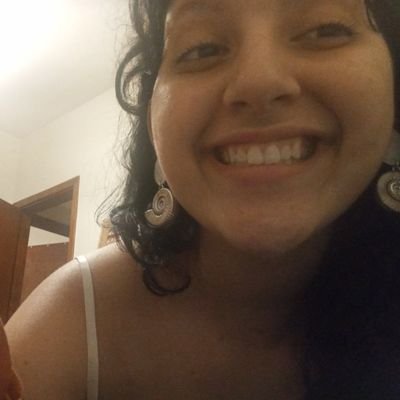 oyrnan's profile picture. o mundo me pertence, e aos emocionados também