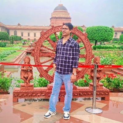 realalok22's profile picture. || UPSC || Alumnus of UoA || SOCIAL ACTIVIST || POLITICAL || RATIONAL • REAL • RESPONSIBLE || SOCIALIST || WRITER ||“खामोशियाँ लिखता हूँ”||📍DELHI ||