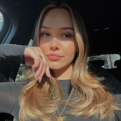 kthrndavina's profile picture. addicted to joy, country girl 
#american#london