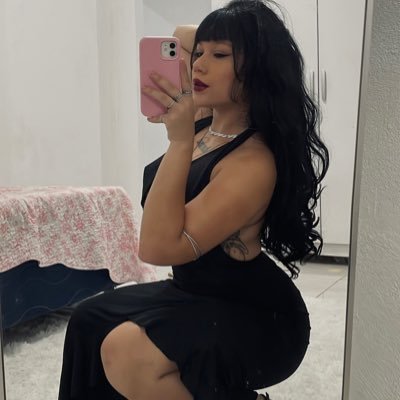 camyvixe's profile picture. quem não quiser cair que se deite