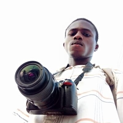 Fides_ng's profile picture. Excellence| What the hand does, the mind remembers|Manchester United|Reader