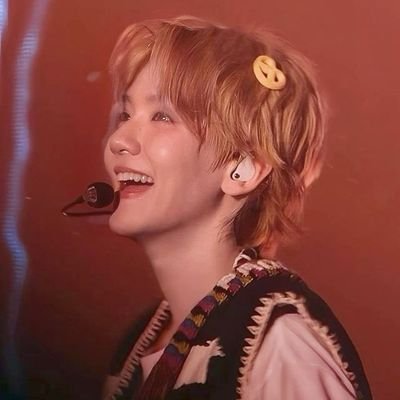 kriswu_li's profile picture. 𝘮𝘶𝘭𝘵𝘪 𝘧𝘢𝘯.