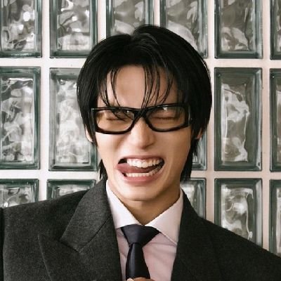 amijo1999's profile picture. win metawin 🫂❤️
kim taehyung 💜😻
Bright vachirawit 😍🤍