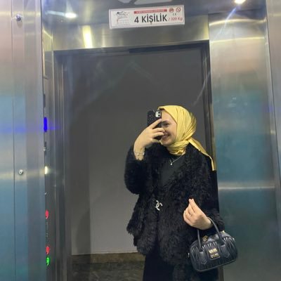 ahsenbykln's profile picture. 𝐛𝐚𝐤𝐭ı𝐧 𝐨𝐥𝐦𝐮𝐲𝐨𝐫, 𝐛𝐚𝐤𝐦𝐚𝐲𝐚𝐜𝐚𝐤𝐬ı𝐧.. ...