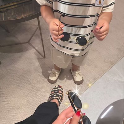 riri2nas's profile picture. عذبة الأطباع 🪄 Mrs. alhthleen 💍 Mama of Abdulmajeed 👼🏻 - 🛍️🔮💰🏝️🎡✈️💥🕊️👑 🎱👸🏻🪩💄🕯️