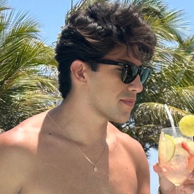 michsils's profile picture. Não é seu trabalho gostar de mim, é meu.