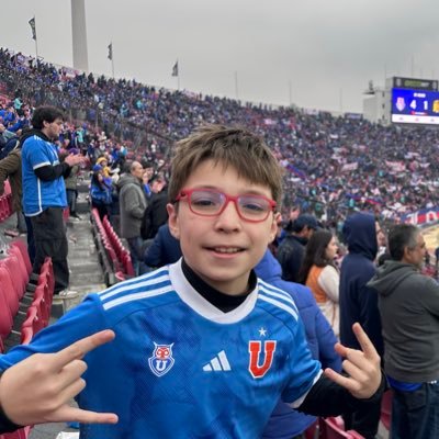 MarceloCostaCo's profile picture. tolerante salvo con los buenistas o superiores morales, ignaciano pero ateo, de sangre azul, abogado pero de la Chile.