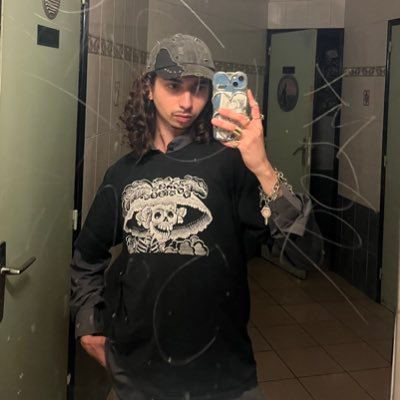 Akura_Zed's profile picture. 