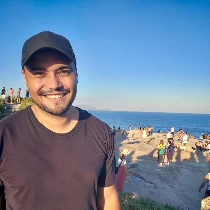 thiqueno's profile picture. 