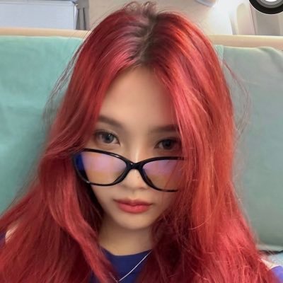 jeeminche's profile picture. 