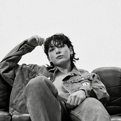 okimjuhoon's profile picture. ( ☎️ : https://t.co/ZYRBc1BtnZ)  𝖳𝗁𝖾 𝖠𝖼𝖾, Jeon Jungkook.                        
part of 𝕭𝖑𝖚𝖊𝖜𝖆𝖛𝖊 & 𝘉Λ𝘋𝘖𝘚