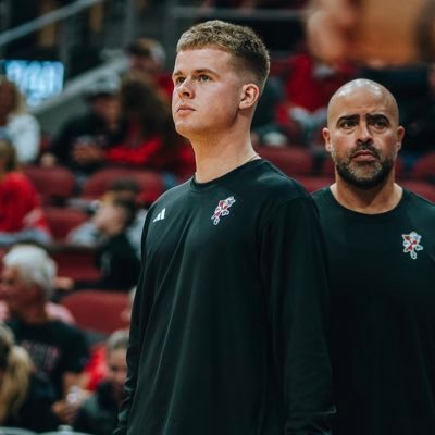 grahamsandefur's profile picture. 270 | @louisvillembb