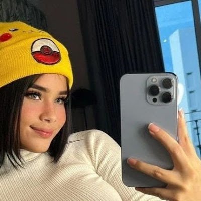 JohnsonJoi81625's profile picture.