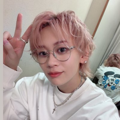 Kipum_0's profile picture. 20 ↑ Any pronouns. Genderfluid ADHD yapper. Chotokkyu🩶🩵, tripleS🍁🍒☀️🦭🐇🦢, ICEx🤍, KIK (Wooseok), Steal Heart Club || Check carrd for full stanlist^_−☆