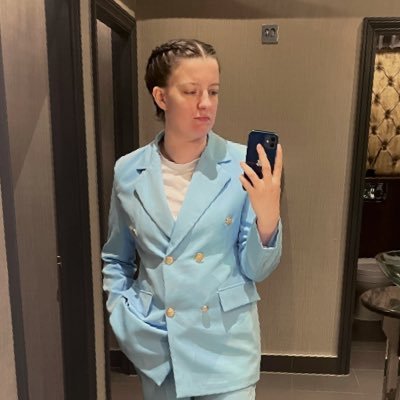 _VictoriaManson's profile picture. 𝒜𝓁𝓁 𝓎𝑜𝓊’𝓇𝑒 𝒻𝓇𝒾𝑒𝓃𝒹𝓈 𝓉𝒽𝒾𝓃𝓀 𝓎𝑜𝓊𝓇 𝓈𝒶𝓉𝒾𝓈𝒻𝒾𝑒𝒹 𝒷𝓊𝓉 𝓉𝒽𝑒𝓎 𝒸𝒶𝓃’𝓉 𝓈𝑒𝑒 𝓎𝑜𝓊𝓇 𝓈𝑜𝓊𝓁 𝓃𝑜 𝓃𝑜 𝓃𝑜