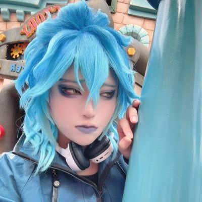 pooh__0317's profile picture. 20⤴︎︎︎hzbn/hellvaにご執心中..コスプレしたり絵を描いたり推し活したり慌ただしい/重加工注意