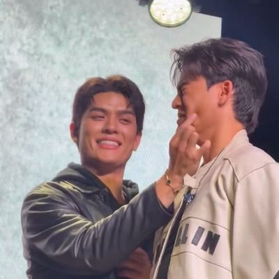 ima_meo's profile picture. yapping and hyping my favs, currently into 🐻🐧