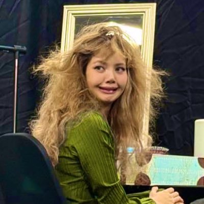 LiBamSaBam's profile picture. 🖤🩷🐥💚