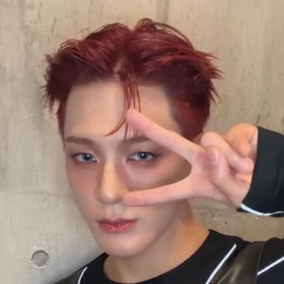 badpoet__'s profile picture. She/Her
x1998x //
K-Maniac Staff