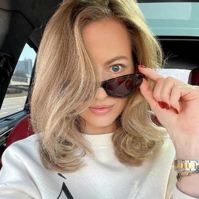 AtacEmel's profile picture. I am an independent woman💃💃💃
⭐️Share daily life⭐️
🌮Food
✈️Travel
🧘‍Yoga
🏃Sports