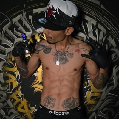 JRstoneTattoo's profile picture. No Hago Encuentros🚫 
🪷🍑
✡El Flaco De Oro✝️
Tatuador Veracruzano🇲🇽 420💚🍁