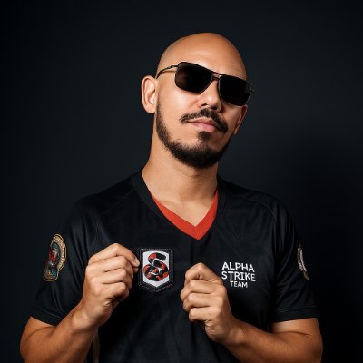 PCPalhares1's profile picture. Father of Marias, Geography Teacher, Writer in his spare time and Magic Player when possible! 

Ringleader @AlphaStrikeTM
@primemtgoficial - Cupom - #PALHARES5
