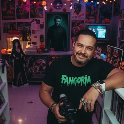 ZombieLover23's profile picture. Huge Horror Fan!