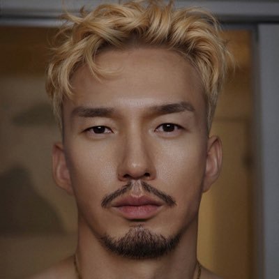 shokinarimiya's profile picture. Digital Marketing | PR | Singer