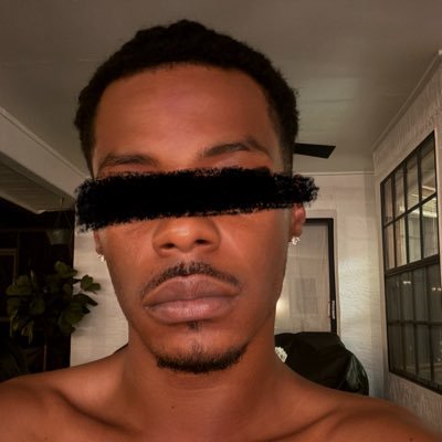 LeRealJulian's profile picture. 