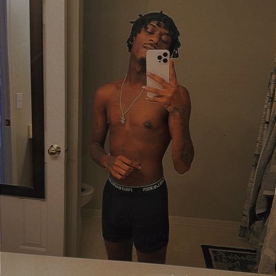 r3allyt4tted's profile picture. Turn Me Up😈, Get Me Lit💦…I’m Wit Allat Freaky Shii🤤 https://t.co/vLWbyxOQYS