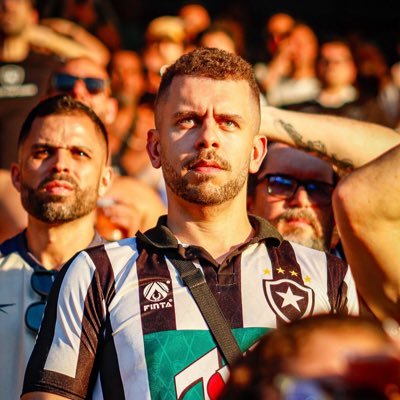 ODanielBotelho's profile picture. Jornalista.

Diretor e roteirista (Chegou O Carnaval).

Assista no Globoplay:
https://t.co/aDPO1wXZmL