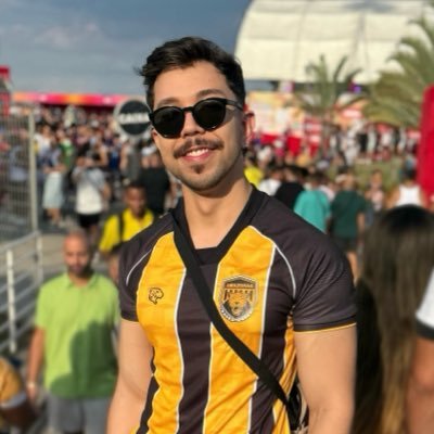 th4lico's profile picture. oi, minhas músicas tão aqui 👇🏼