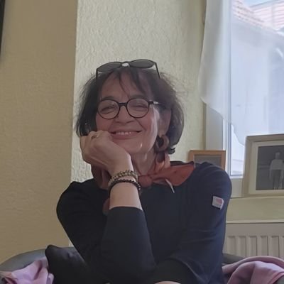 JoJodsad's profile picture. Agnostique. Admiratrice des Arts. Anti FN. Ce n'est pas le doute, c'est la certitude qui rend fou.
F.Nietzsche